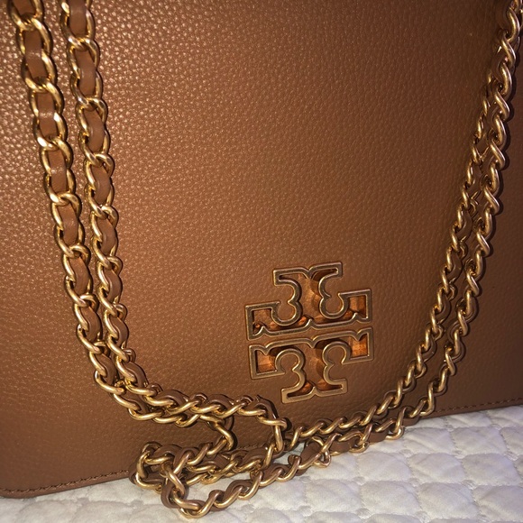 Tory Burch Handbags - Tori Burch beige nude crossbody Bag